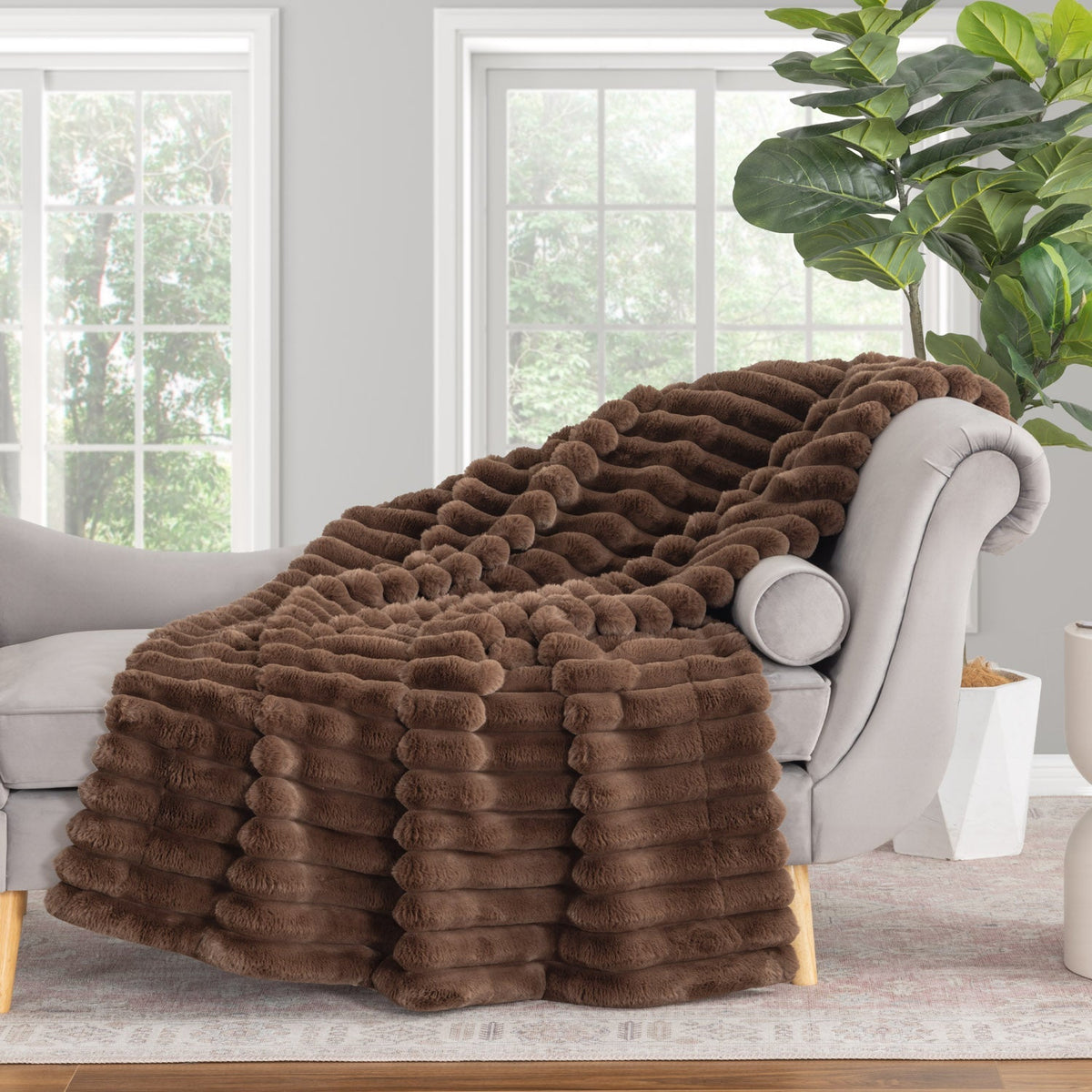 Acadia Faux Fur Throw