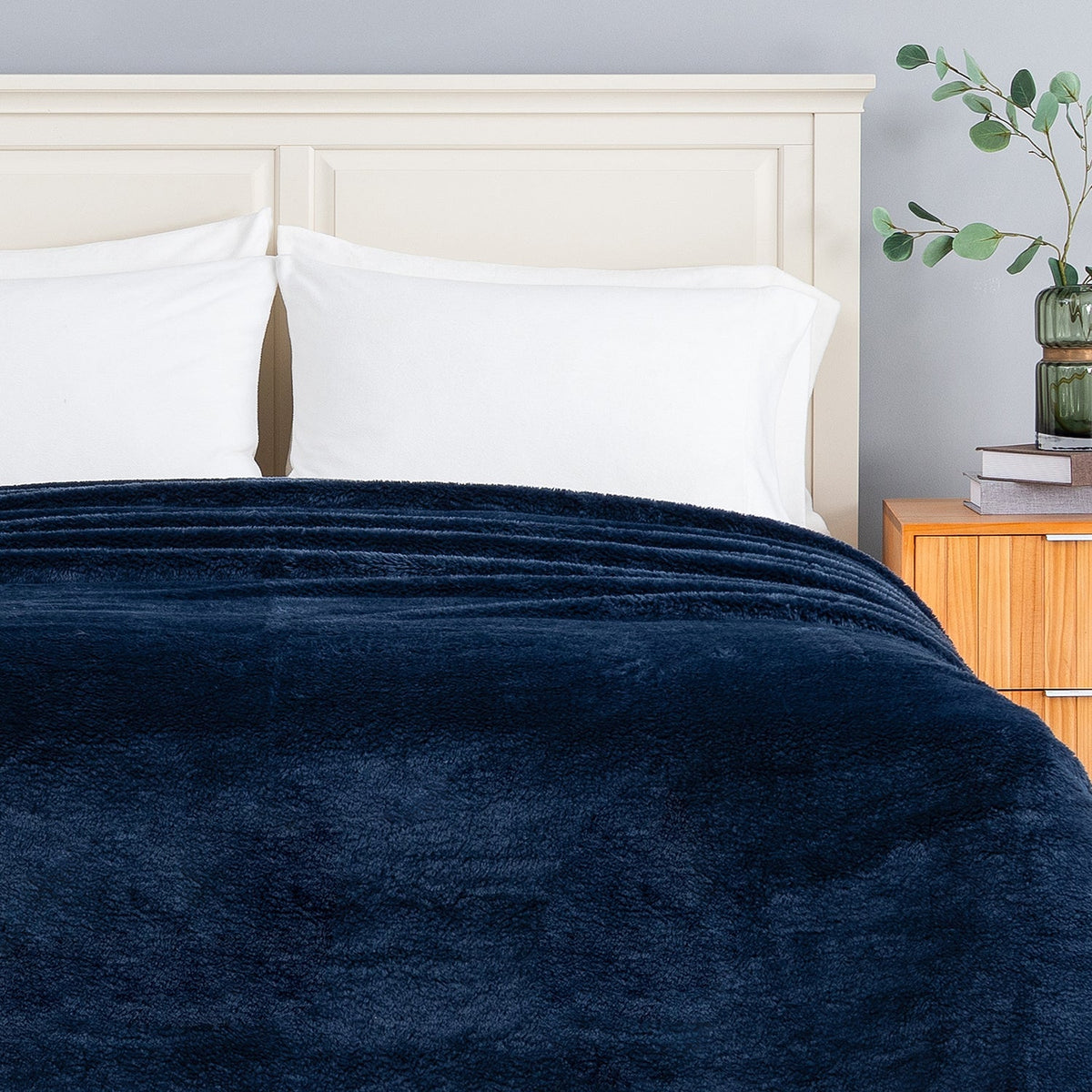 Premium Extra-Fluffy™ Blanket