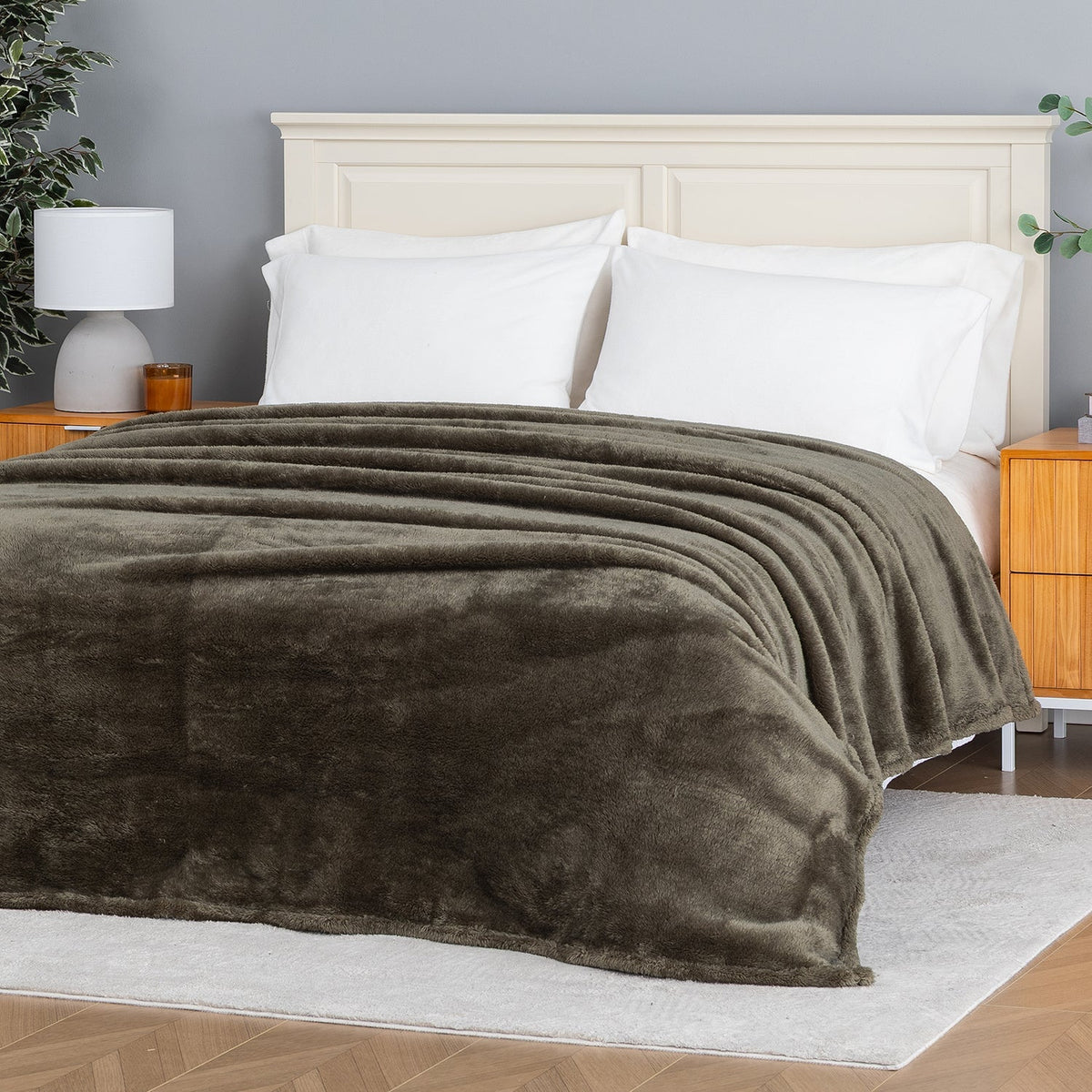 Premium Extra-Fluffy™ Blanket